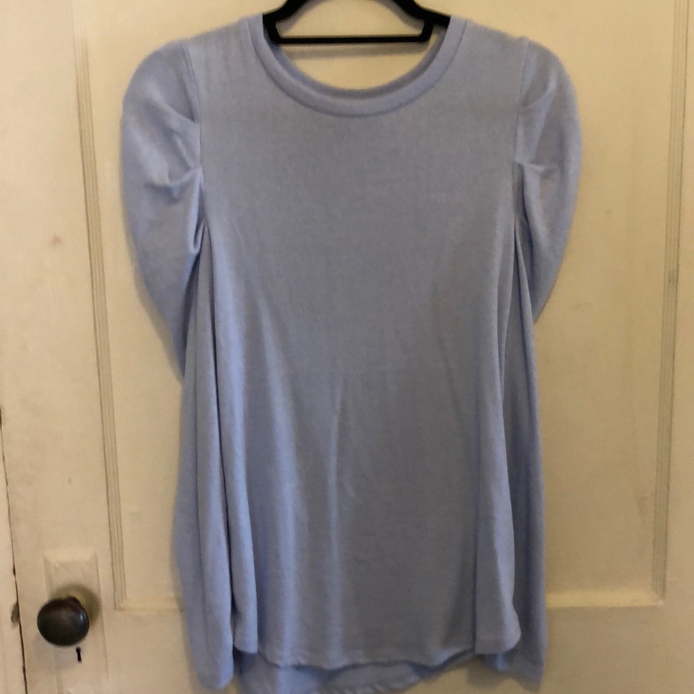 Lightweight sweater